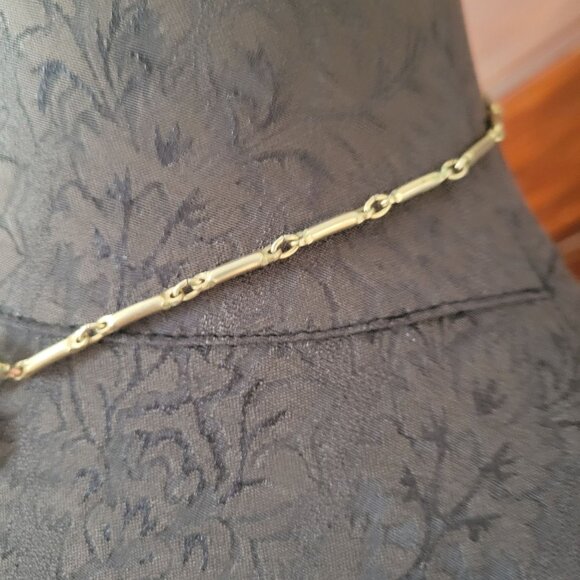 Vintage Gold Tone Blue Floral Rhinestone Necklace With Bow Design - Picture 3 of 5